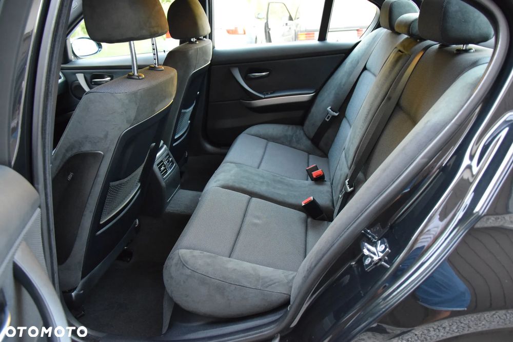BMW Seria 3 - 28