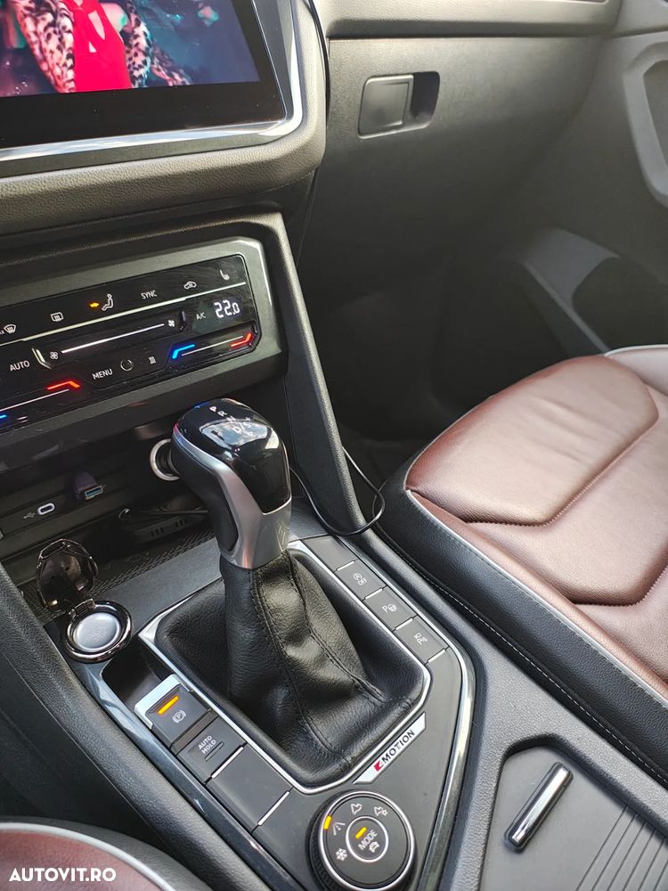 Volkswagen Tiguan 2.0 TDI SCR 4MOTION DSG Elegance - 20