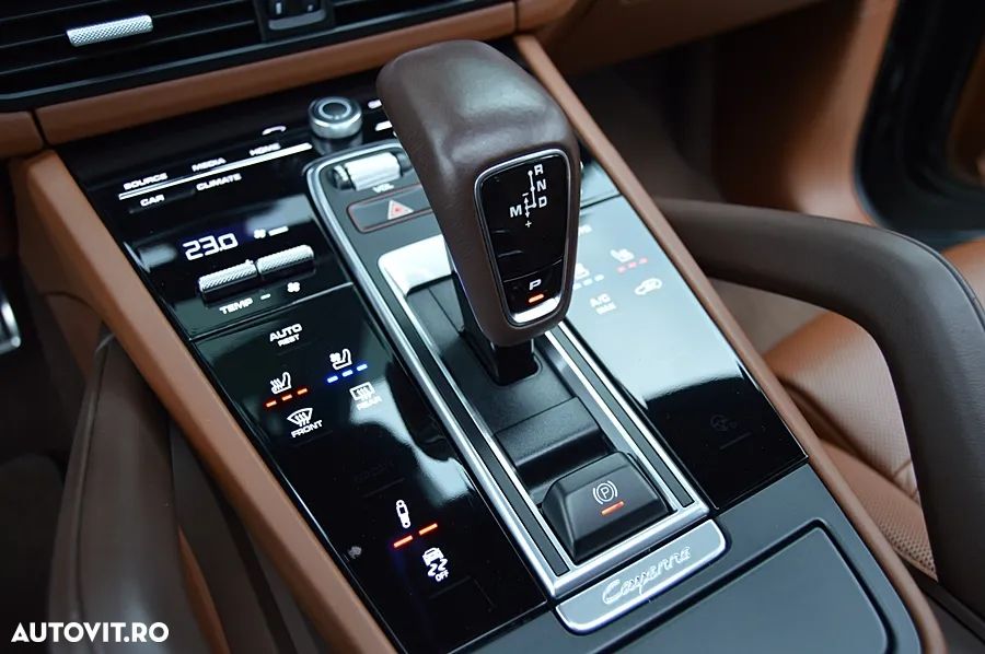 Porsche Cayenne S Tiptronic S Platinum Edition - 34