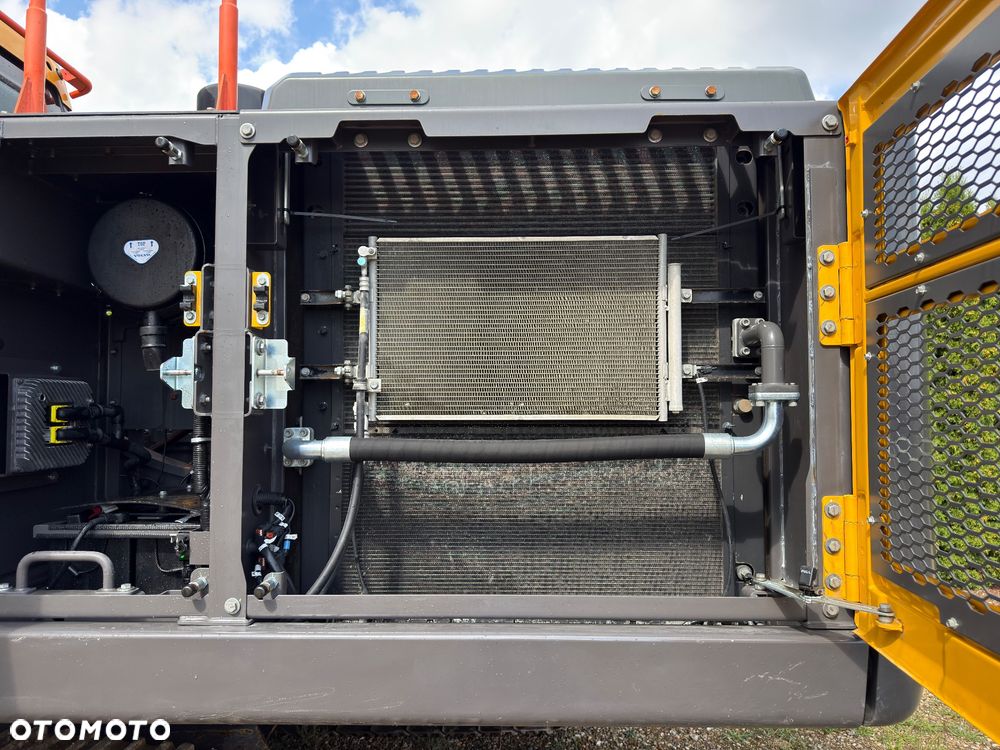Volvo EC 250 EL - 21