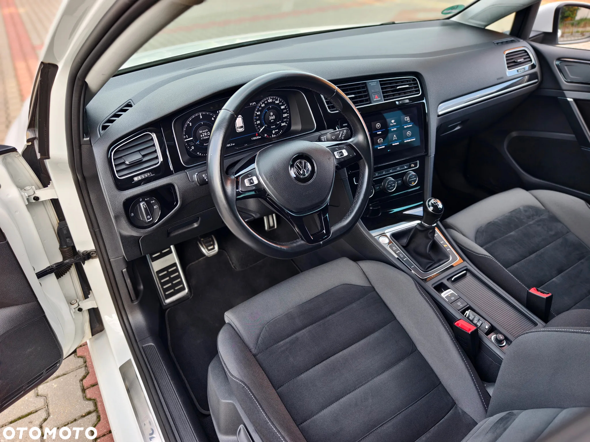 Volkswagen Golf 2.0 TDI SCR Highline - 5
