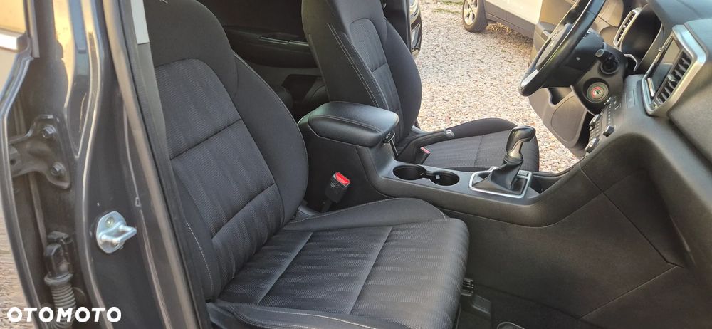 Kia Sportage 1.6 GDI Black Edition 2WD - 31