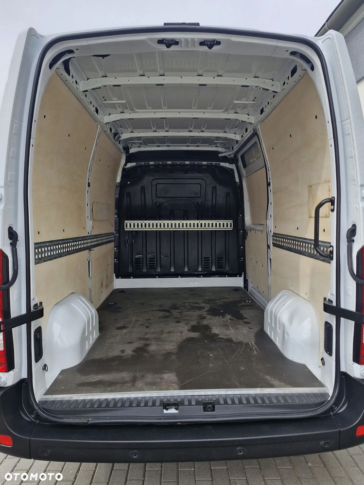 Renault Master, 2023 X, L2H2, nawigacja, tempomat, klima, kamera cofania - 9
