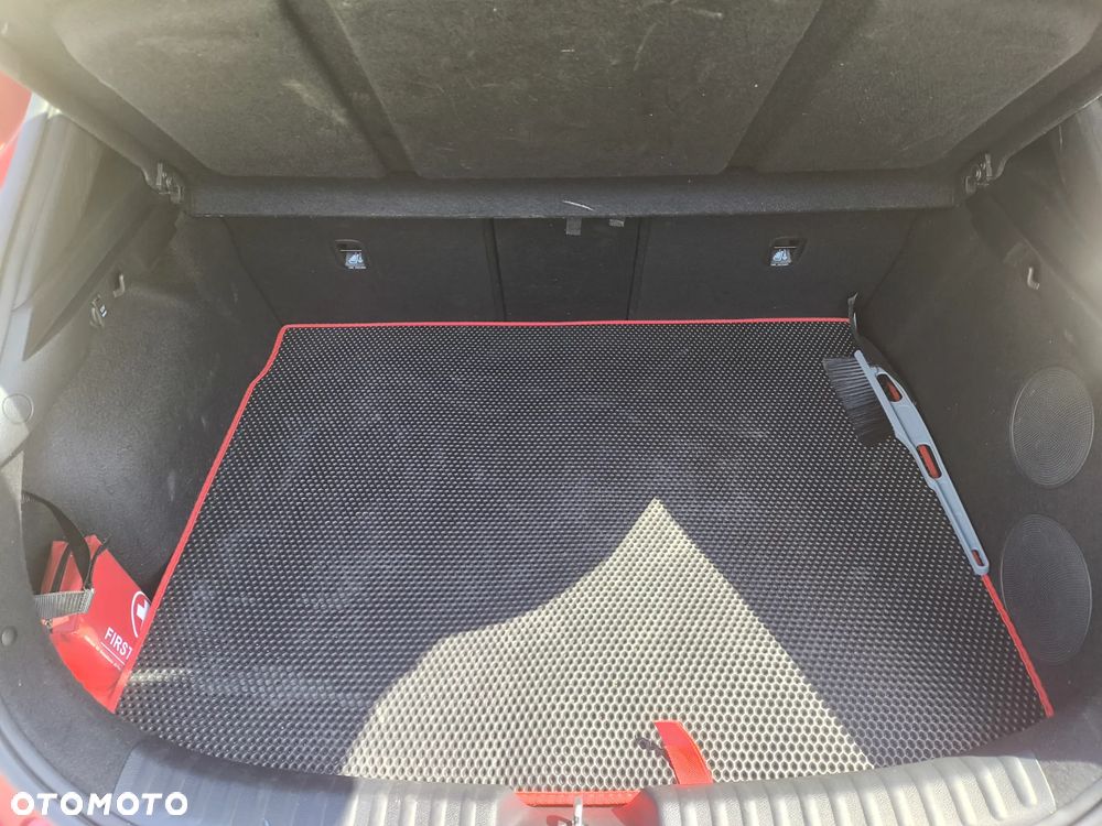 Kia XCeed 1.4 T-GDI L Business Line - 9
