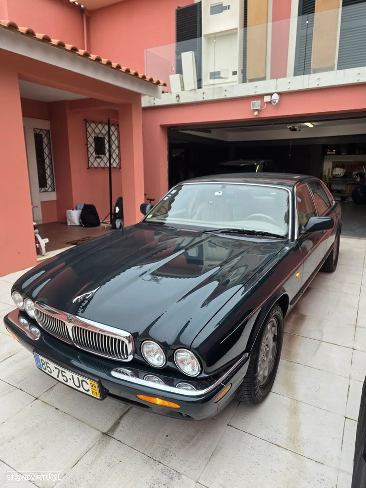 Jaguar XJ XJ8 3.2 Executive - 8
