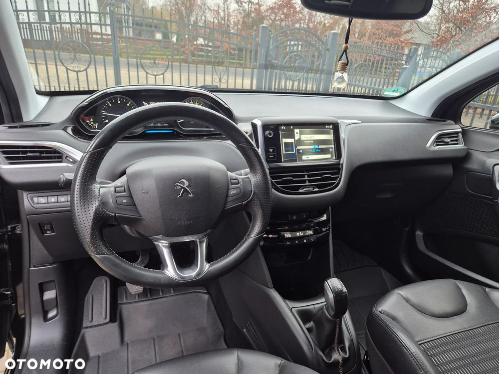 Peugeot 208 e-HDi 92 Stop&Start Style - 18