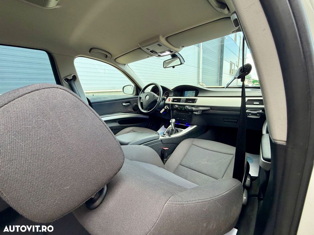 BMW Seria 3 320d DPF Edition Exclusive - 10