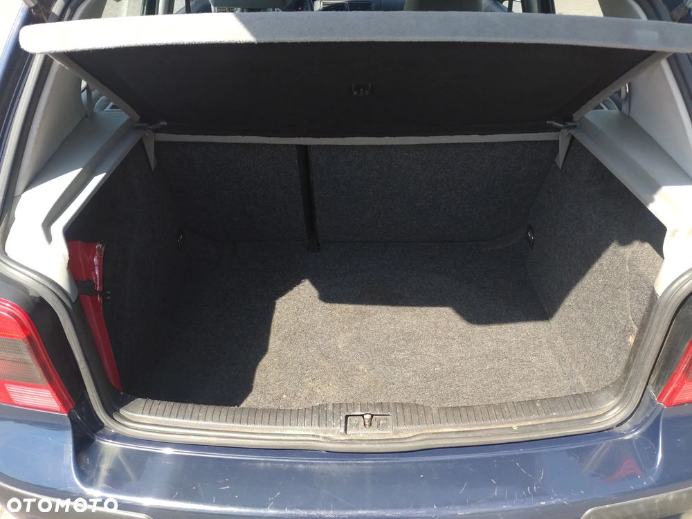 Volkswagen Golf - 14