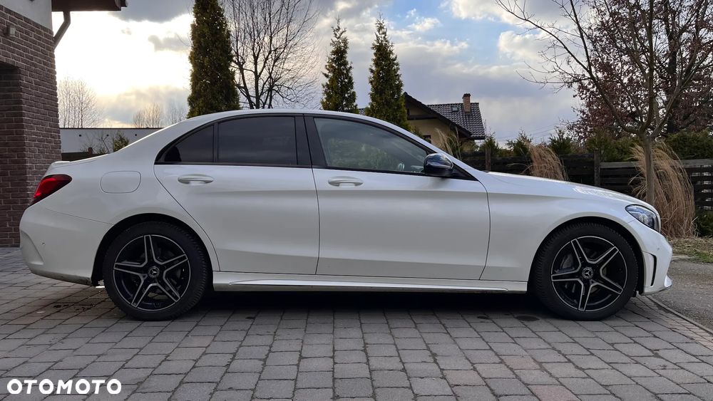 Mercedes-Benz Klasa C 220 d 9G-TRONIC - 2