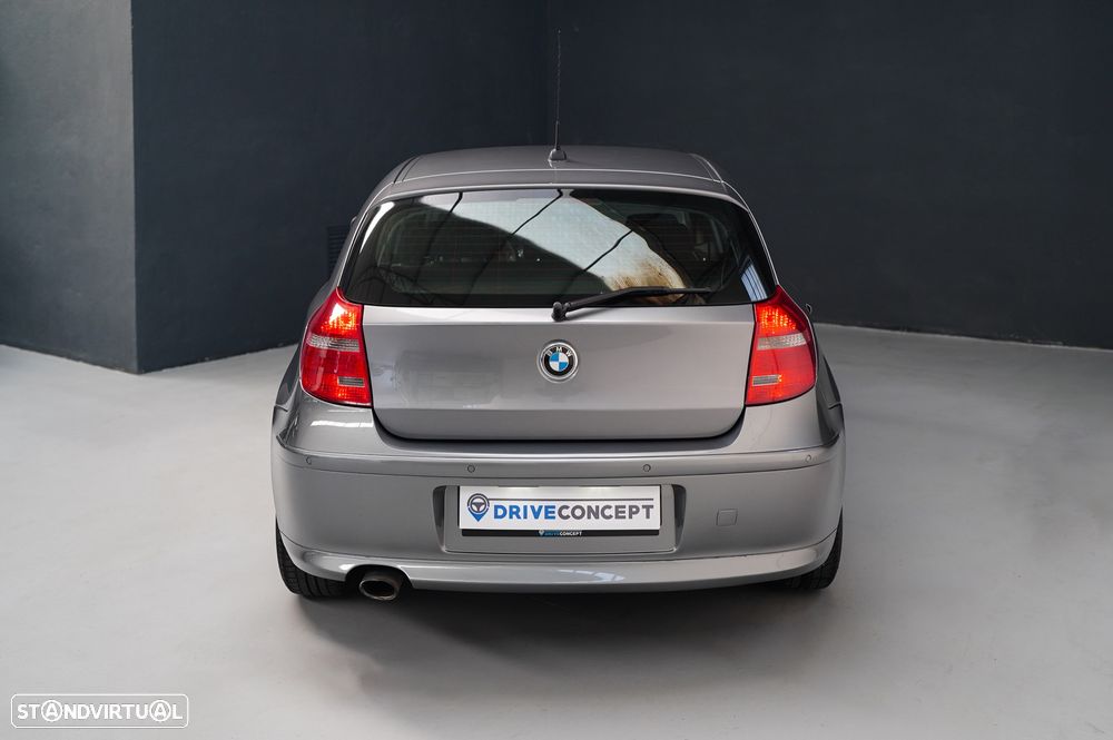 BMW 116 d Line Urban - 14