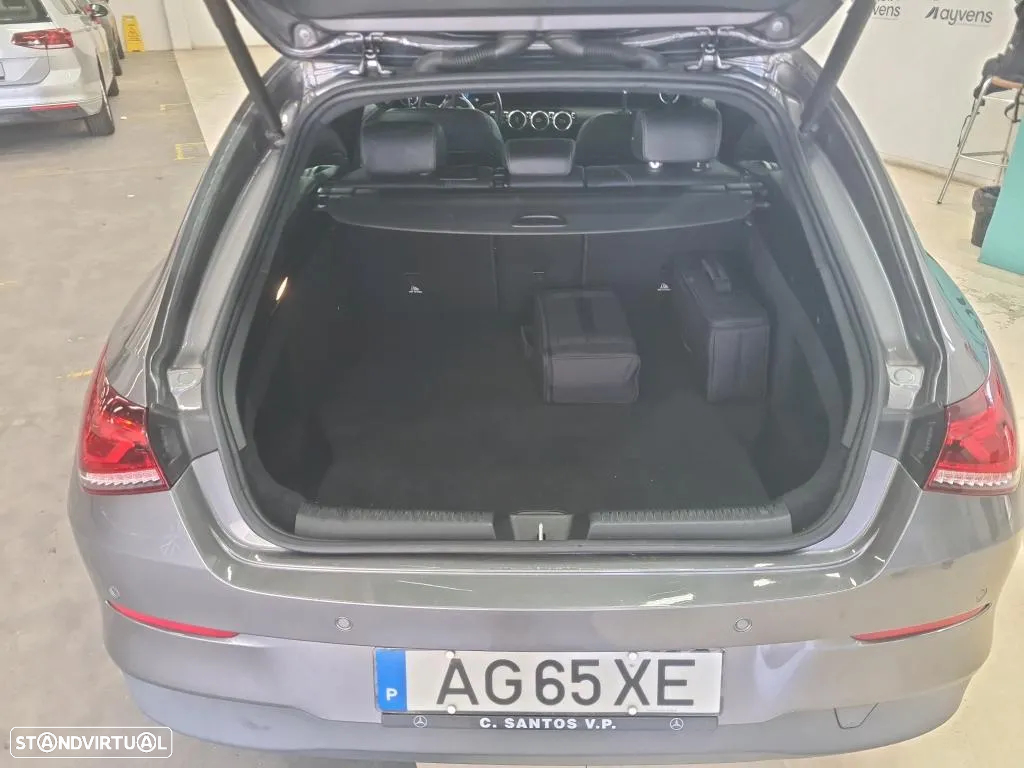 Mercedes-Benz CLA 250 e Shooting Brake Style Plus - 11