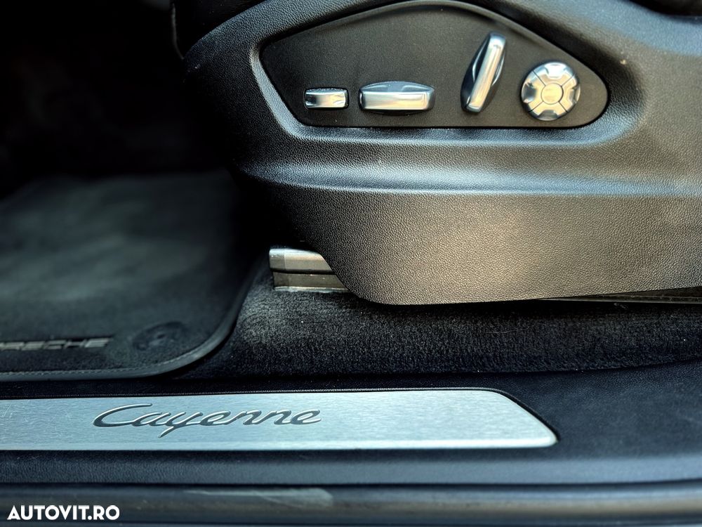 Porsche Cayenne Coupe - 10