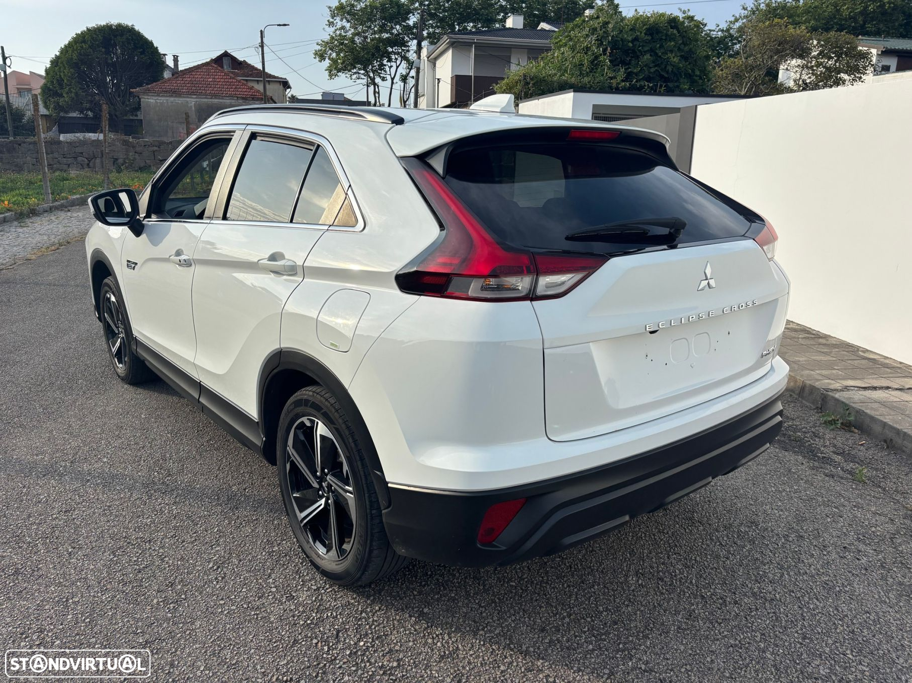 Mitsubishi Eclipse Cross - 12