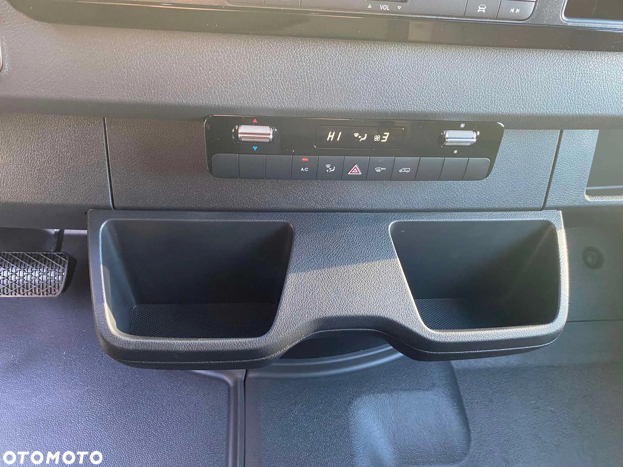 Mercedes-Benz Sprinter - 8