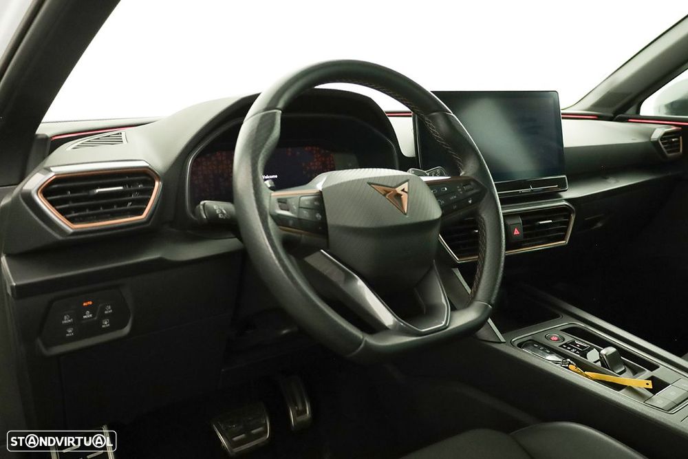 Cupra Leon ST 1.4 e-Hybrid MID DSG - 8