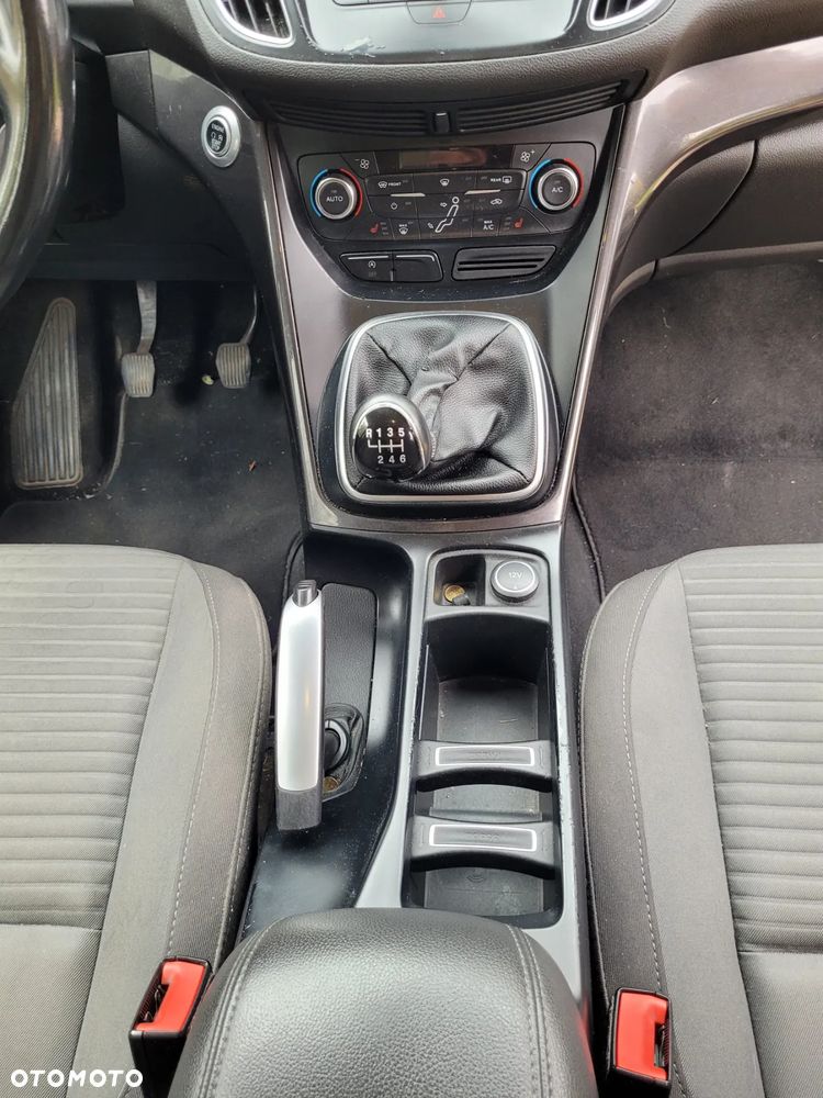 Ford Grand C-MAX - 13