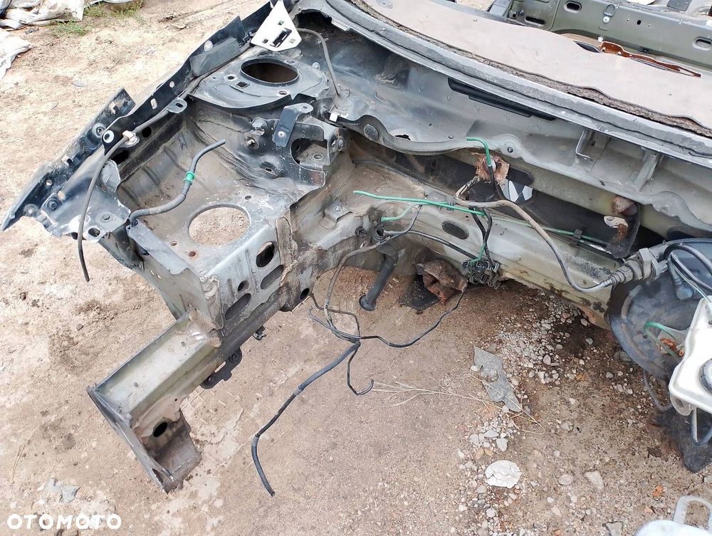 ĆWIARTKA PODŁUŻNICA PRAWY PRZÓD RENAULT MEGANE II CC - 2