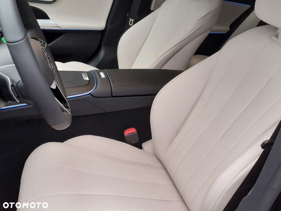 Mercedes-Benz Klasa E - 6