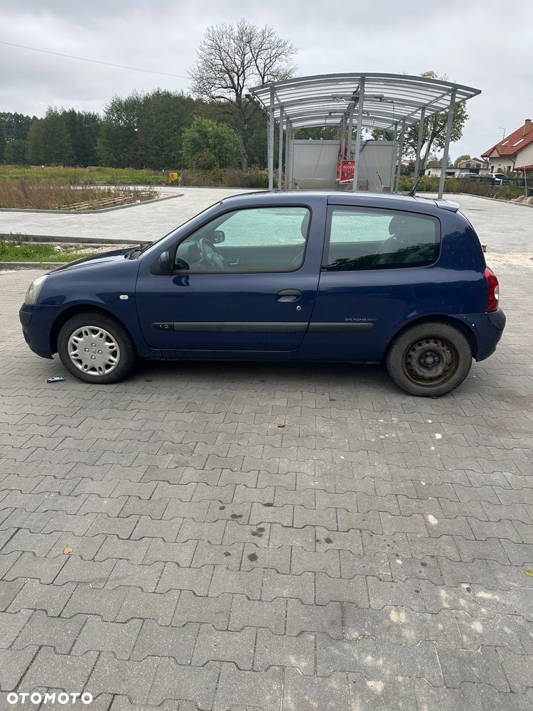 Renault Clio - 6