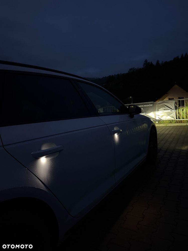 Audi A4 Avant 2.0 TDI Quattro S tronic - 22