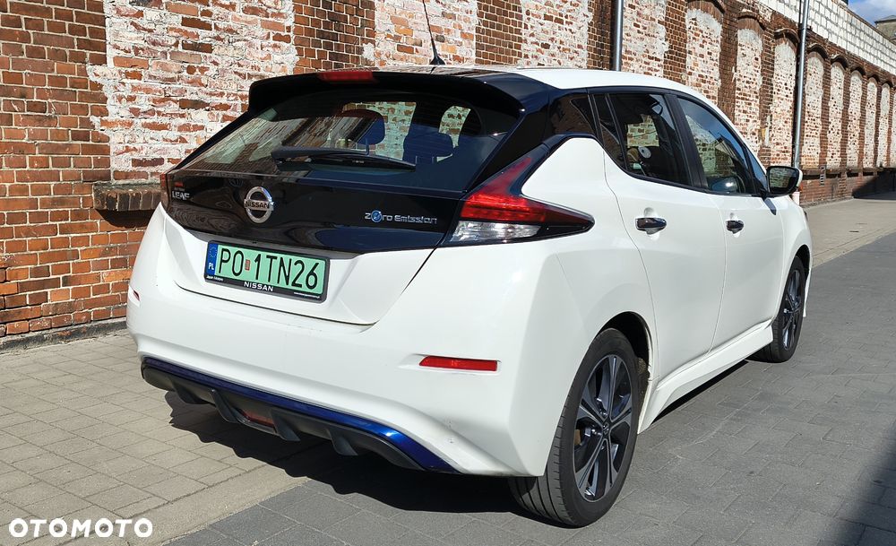 Nissan Leaf - 12
