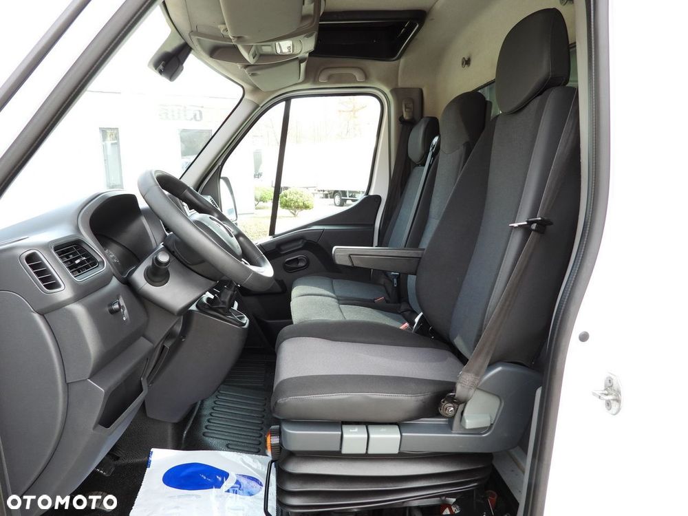 Renault MASTER PLANDEKA 10 PALET WEBASTO TEMPOMAT LEDY PNEUMATYKA KLIMATYZACJA  165KM - 29