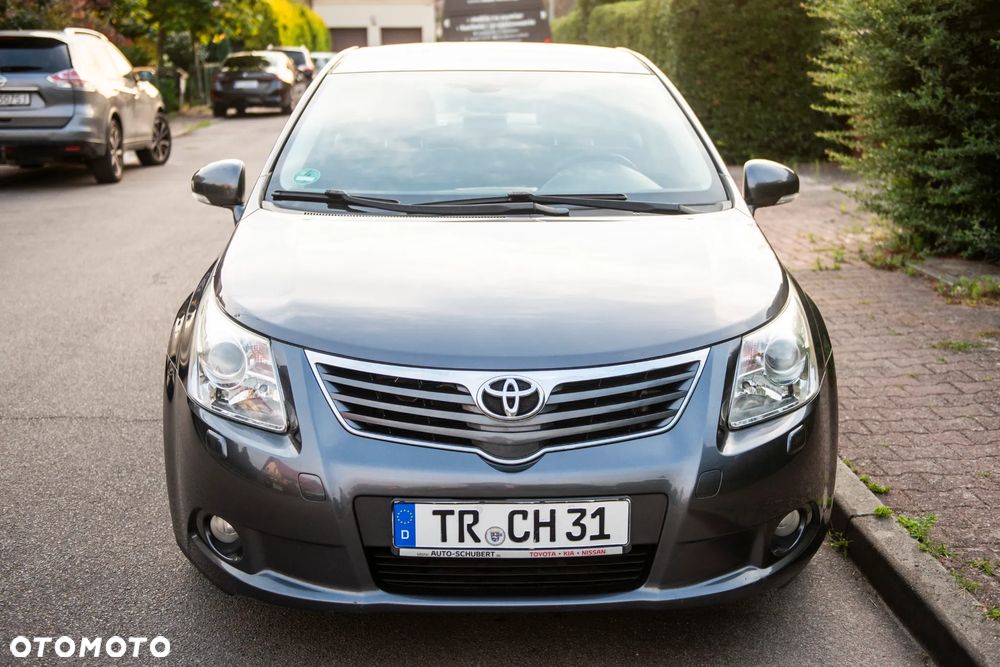 Toyota Avensis Touring Sports 1.8 Comfort - 2