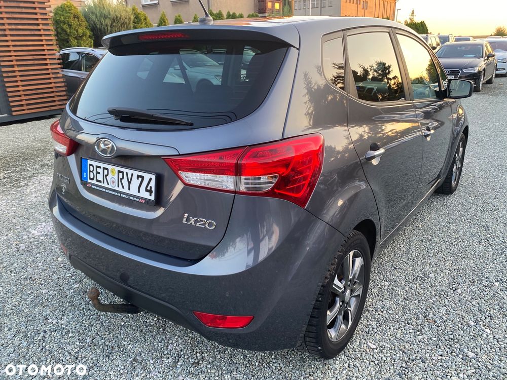 Hyundai ix20 1.4 blue Trend - 14