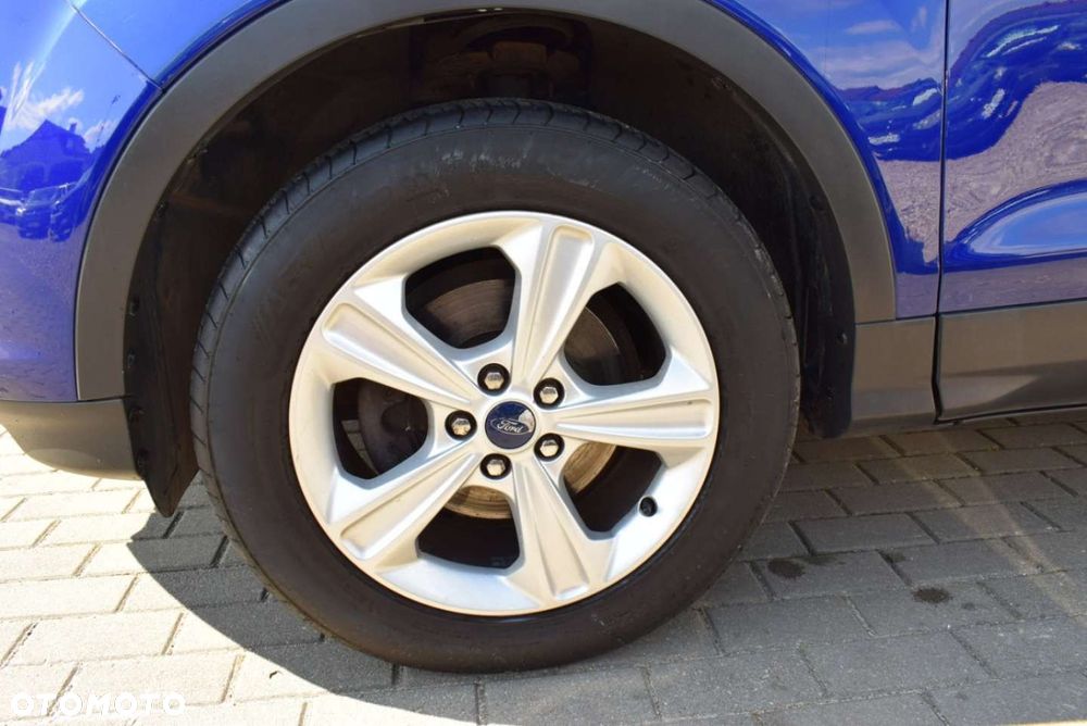 Ford Kuga - 36