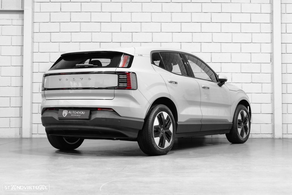 Volvo EX30 69 kWh Single Motor Extended Range Core - 4