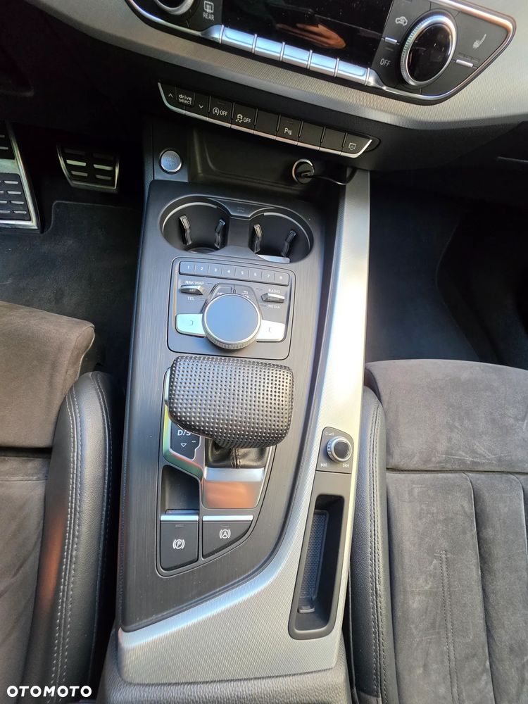 Audi A4 Avant - 25