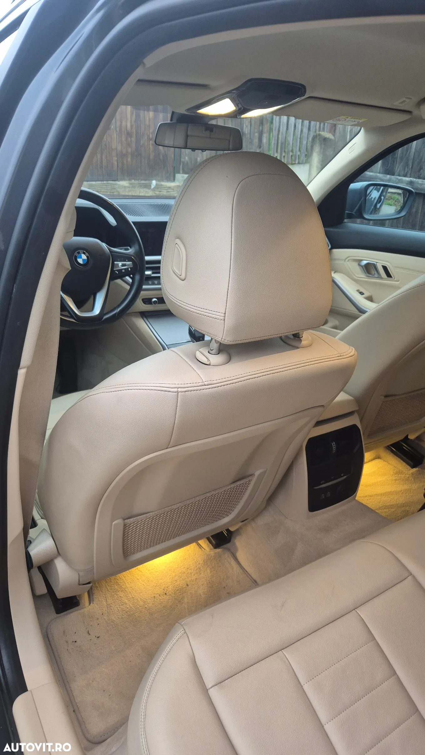 BMW Seria 3 330e Aut. - 12