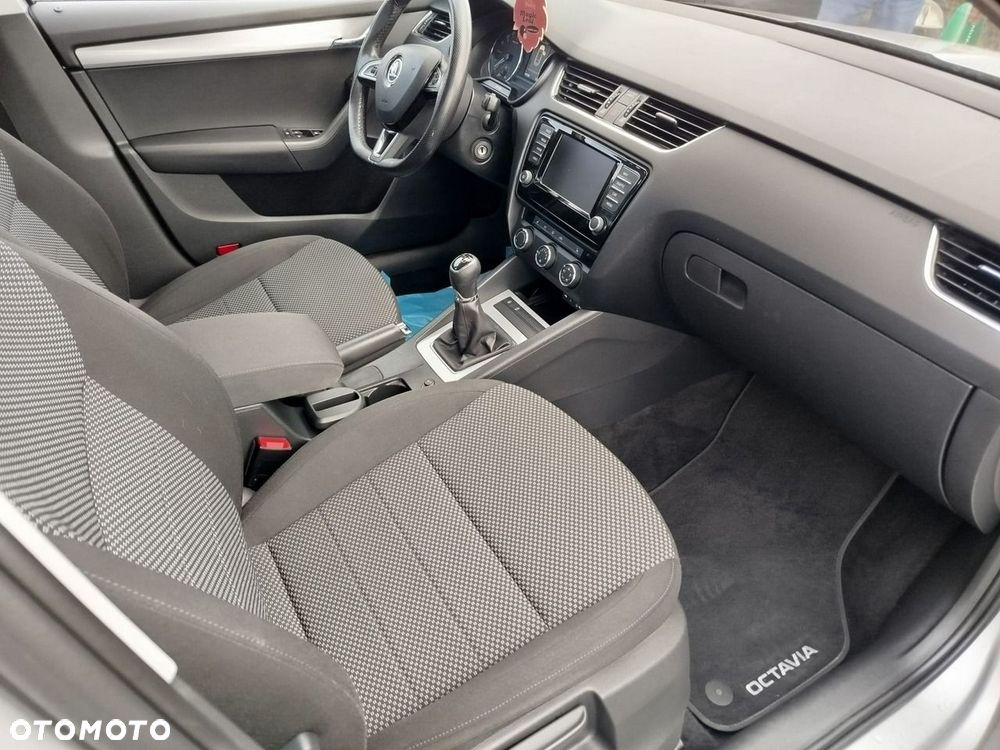 Skoda Octavia - 11