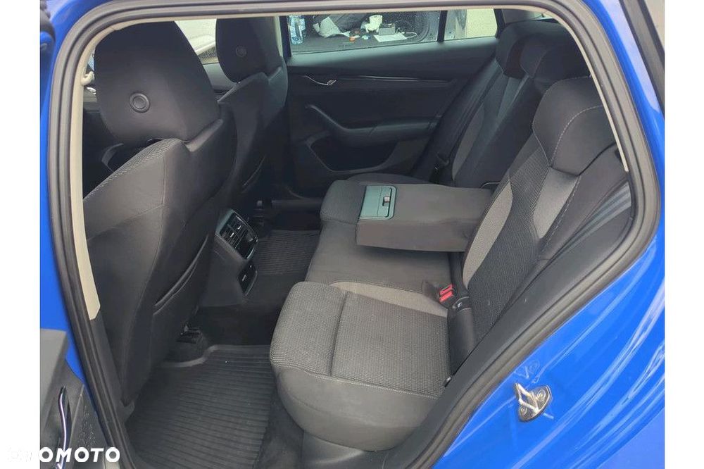 Skoda Octavia - 8