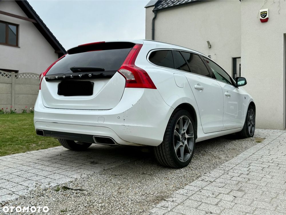 Volvo V60 D4 Drive-E Ocean Race - 3