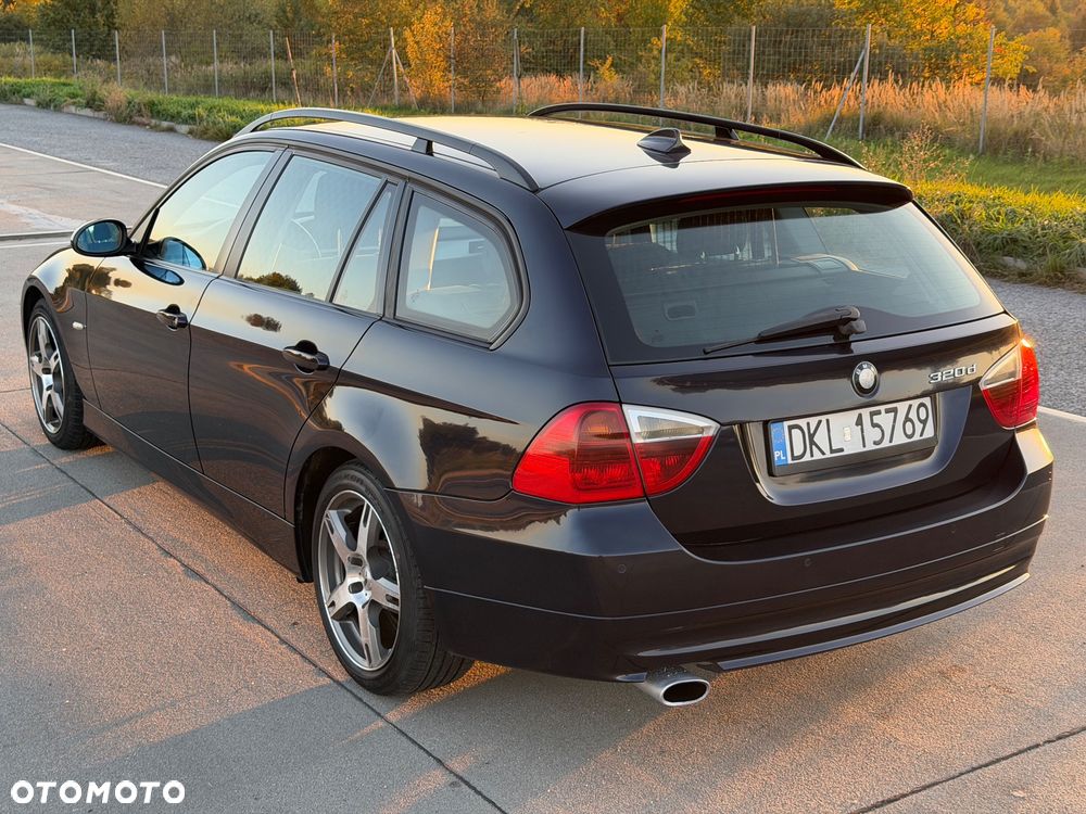 BMW Seria 3 - 15