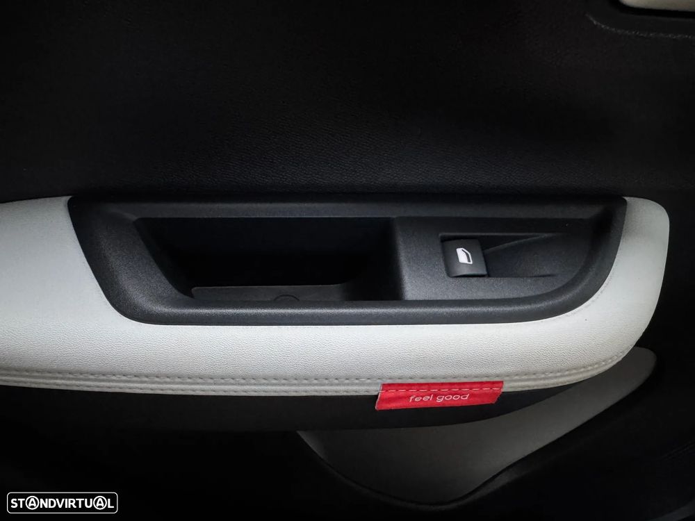 Citroën e-C3 44 kWh Autonomia Conforto Max - 32