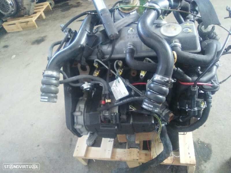 MOTOR COMPLETO FORD FOCUS SEDAN 2001 - 3