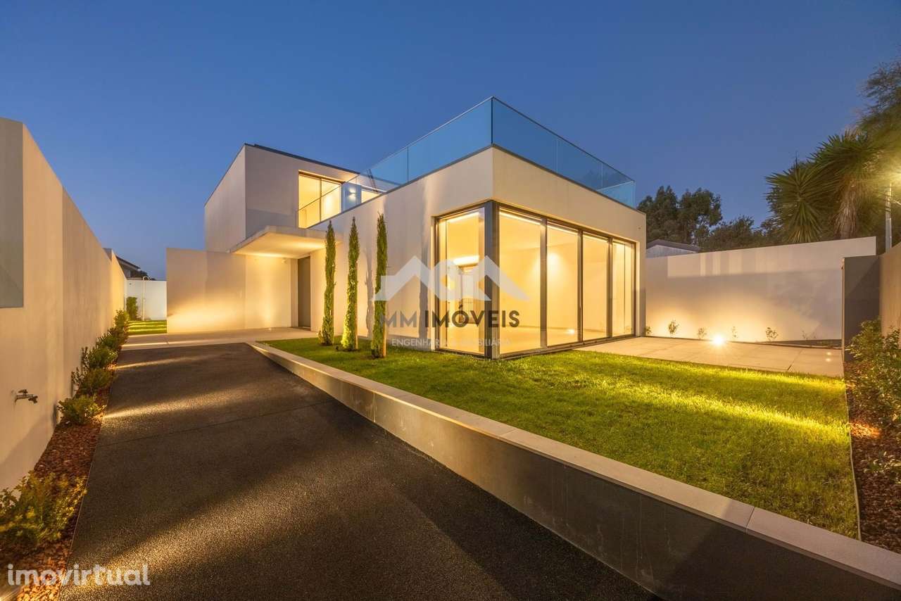 Moradia T5 | Canidelo | Nova | Praias | 4 Frentes | Piscina | Jardim | - Grande imagem: 4/60