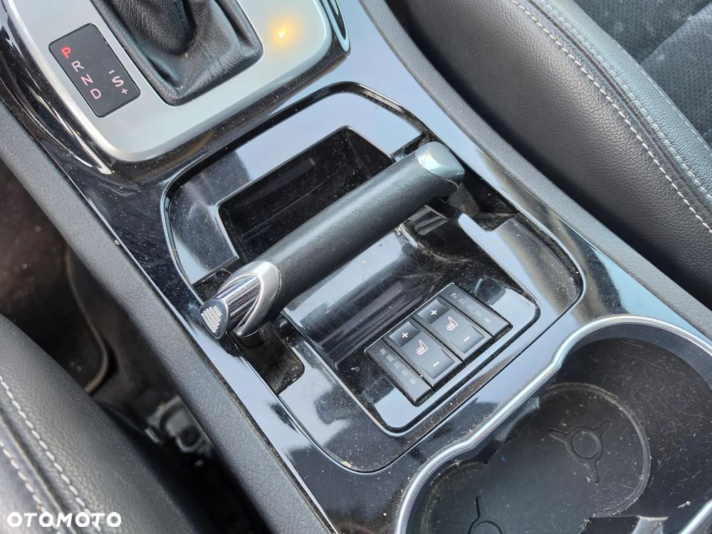Ford S-Max - 12