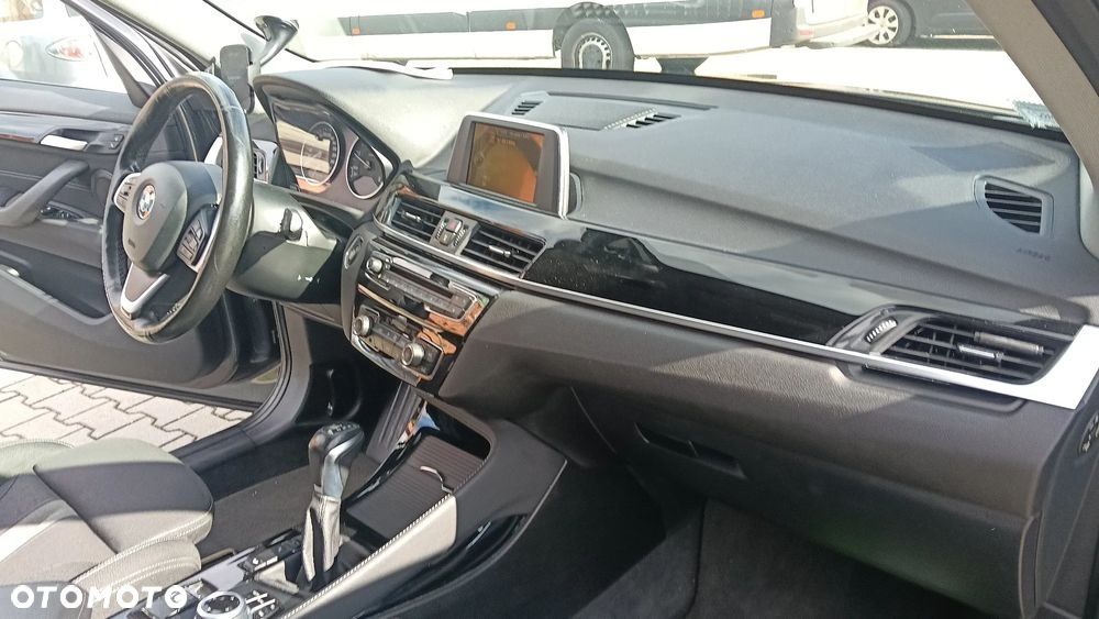BMW X1 xDrive18d Advantage sport - 25