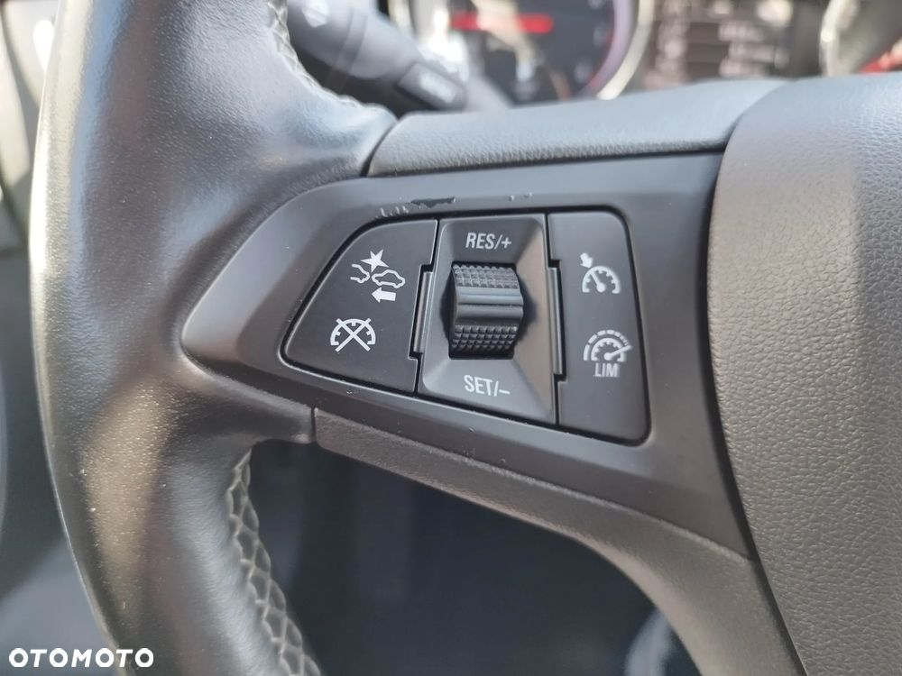 Opel Astra 1.4 Turbo Start/Stop Automatik Sports Tourer Business - 12