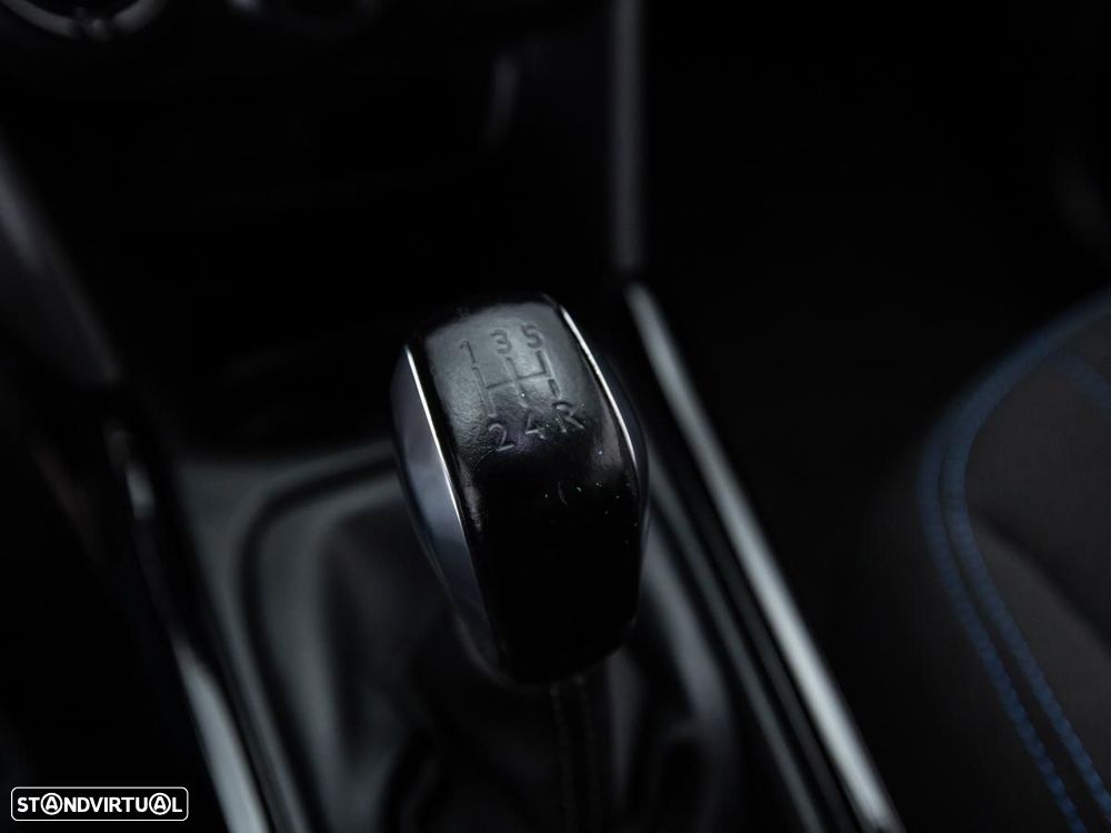 Peugeot 2008 1.5 BlueHDi Signature - 16