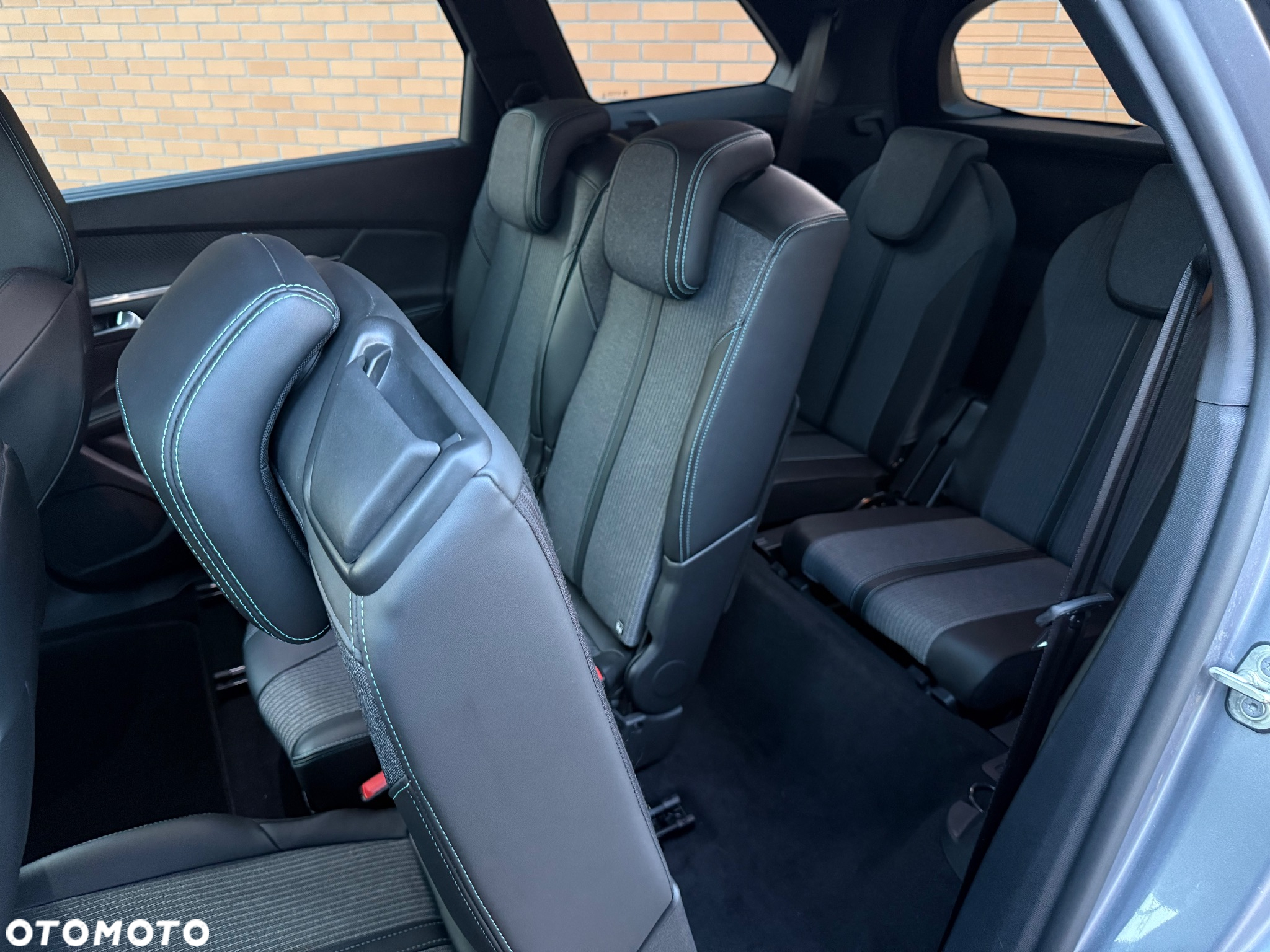 Peugeot 5008 1.5 BlueHDI Allure S&S - 17