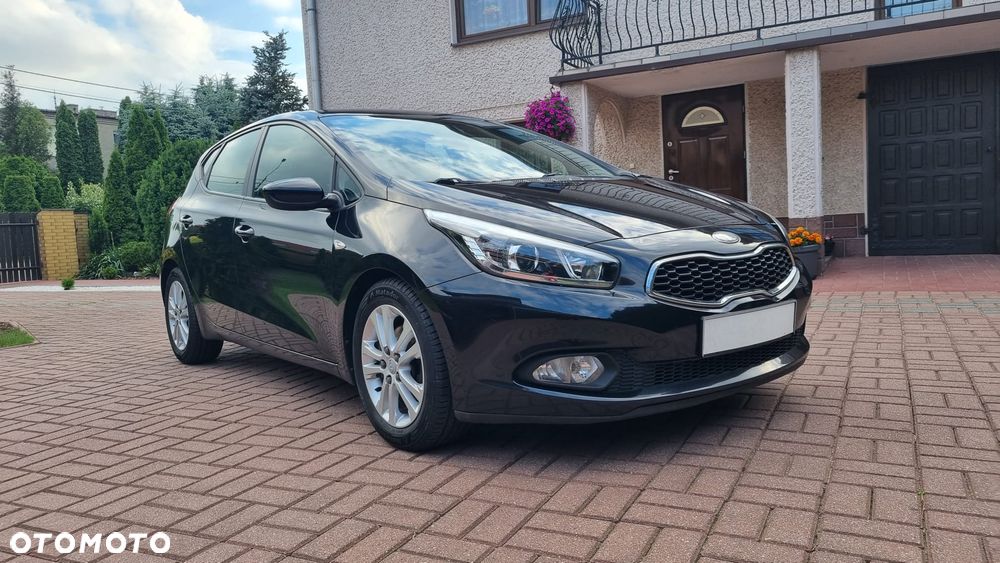 Kia Ceed 1.6 GDI Dream-Team Edition - 28