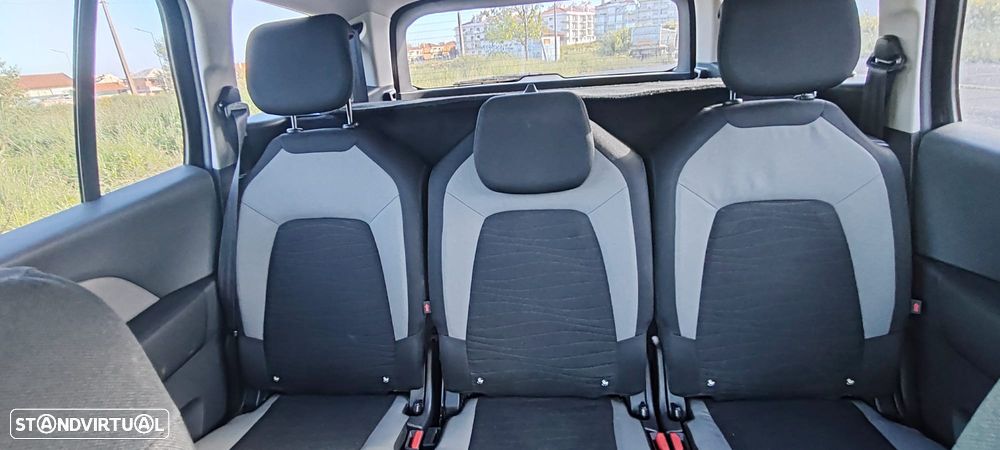 Citroën C4 Grand Picasso e-HDi 90 ETG6 Intensive - 18