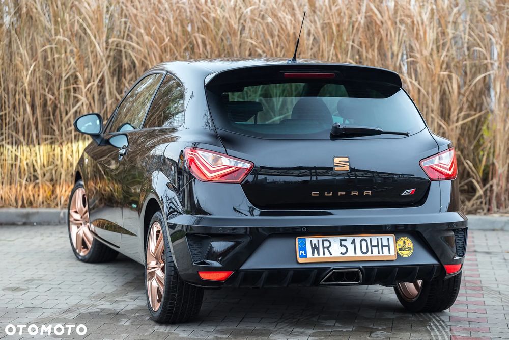 Seat Ibiza SC 1.8 TSI Cupra S&S - 11
