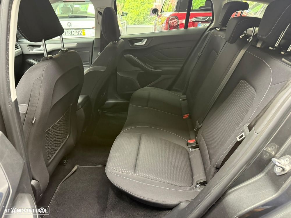 Ford Focus SW 1.0 EcoBoost Titanium Aut. - 39