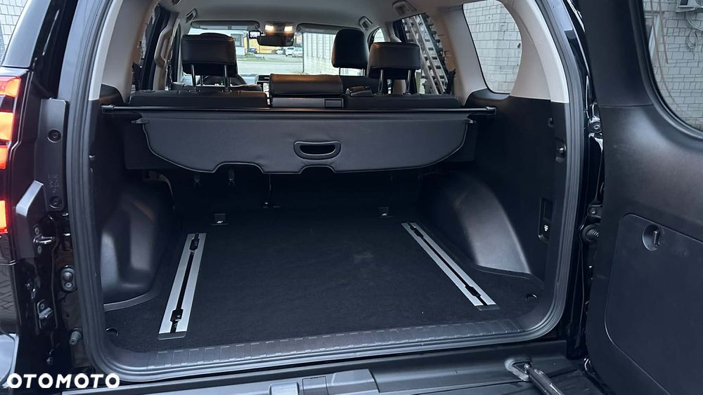 Toyota Land Cruiser LC 2.8 D-4D Prestige - 3