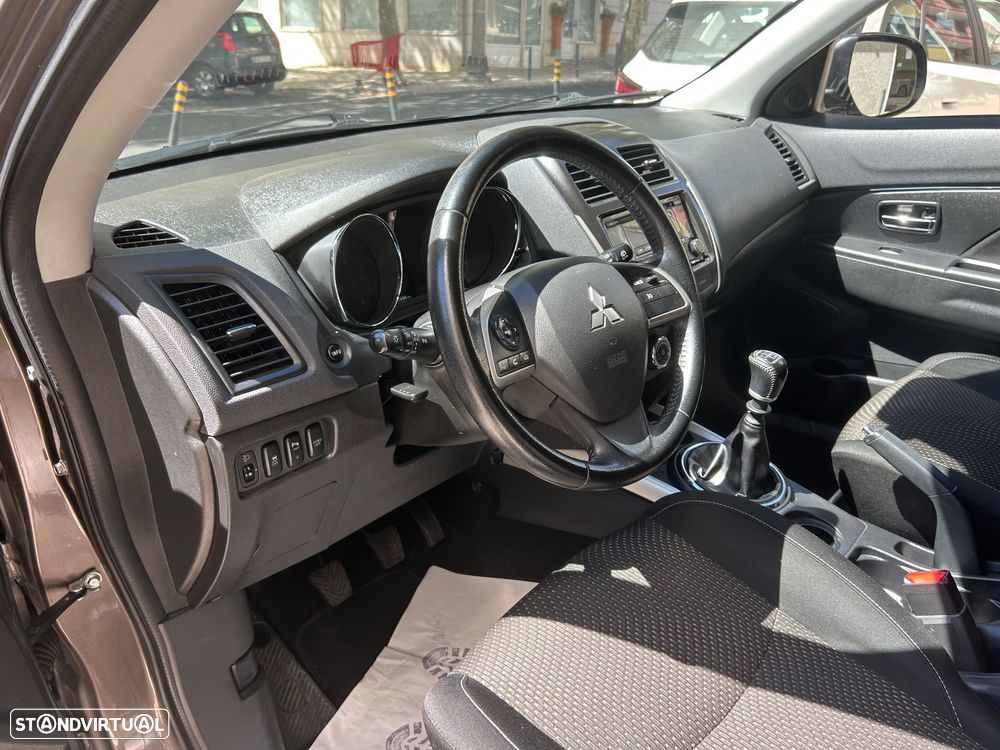 Mitsubishi ASX 1.8 DI-D Intense - 10